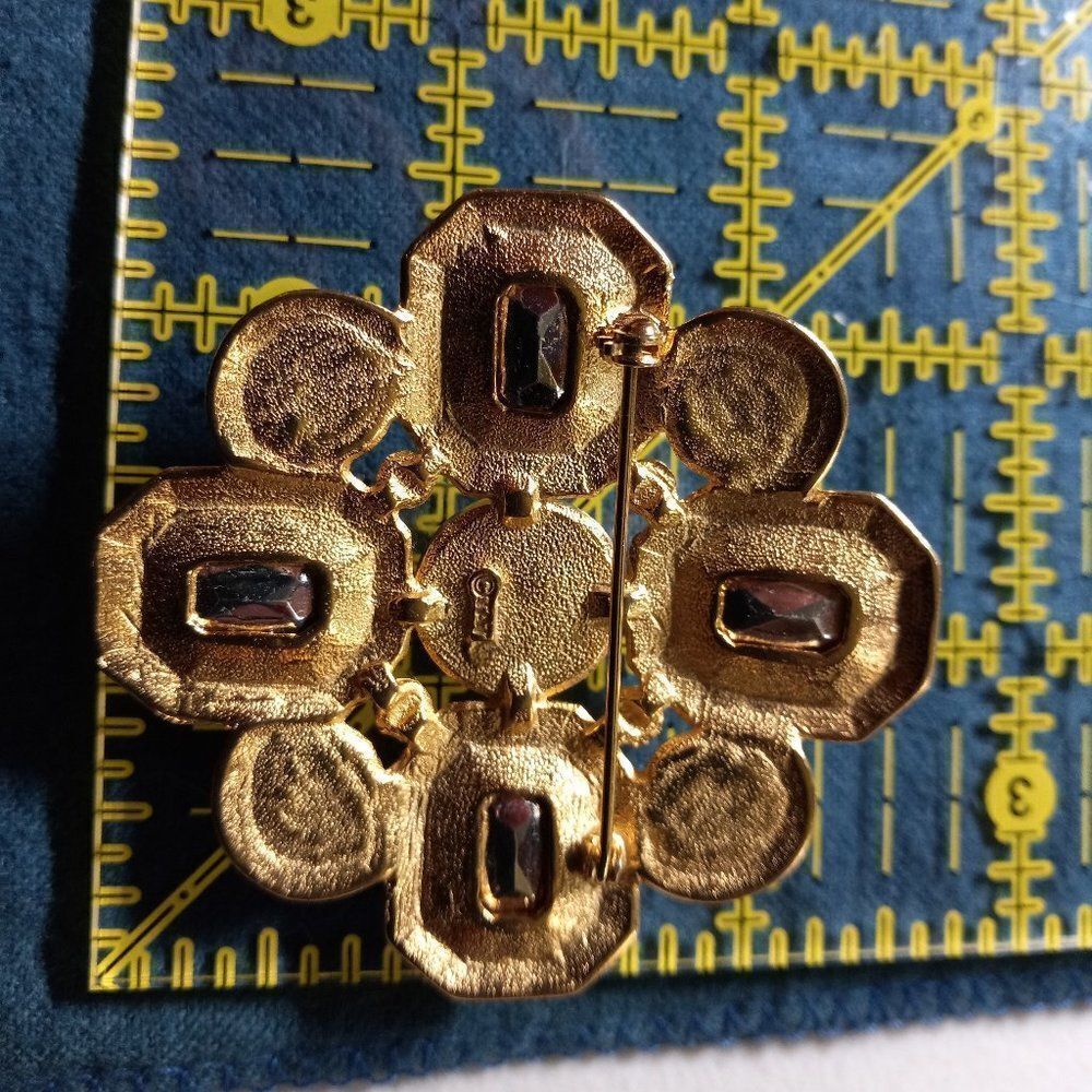 TAT marked pin - Picture 4 of 5